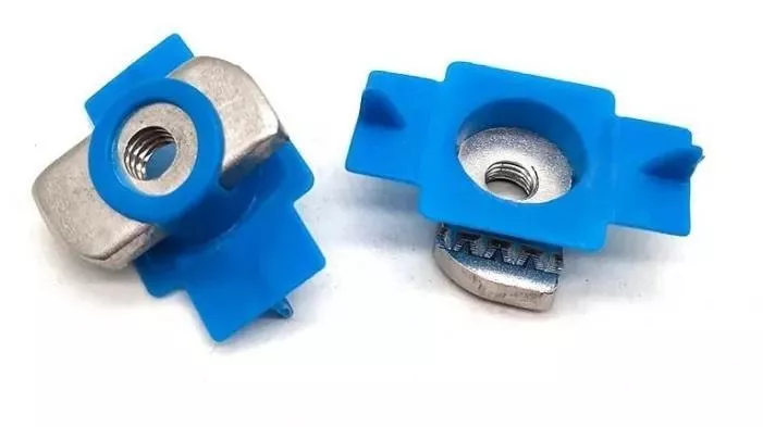 Гайка монтажна ART 613 М8 цинк plastic fixation