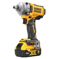 Гайковерт DeWALT ударный 18 В XR Li-lon, 2x5Ah, бесщёточный, 812 Нм, TSTAK (DCF892P2T)