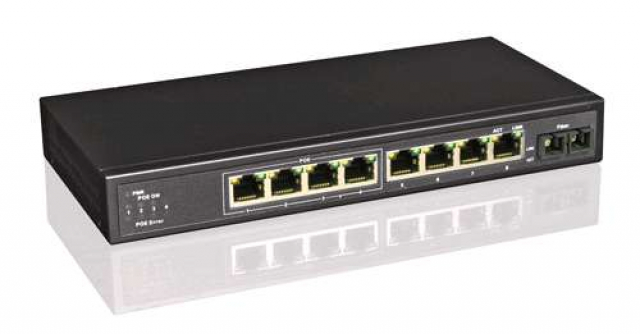 UOF701E-4POE Медіаконвектор + 8-х комутатор