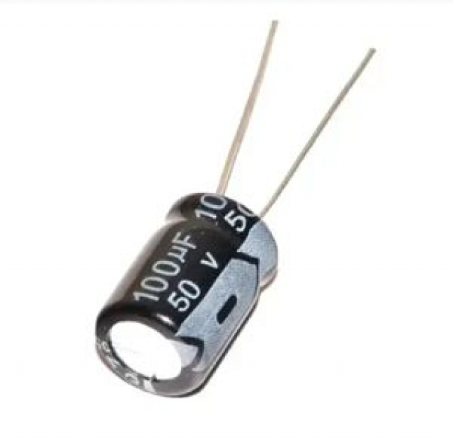 Конденсатор електролітичний 100mF 50V